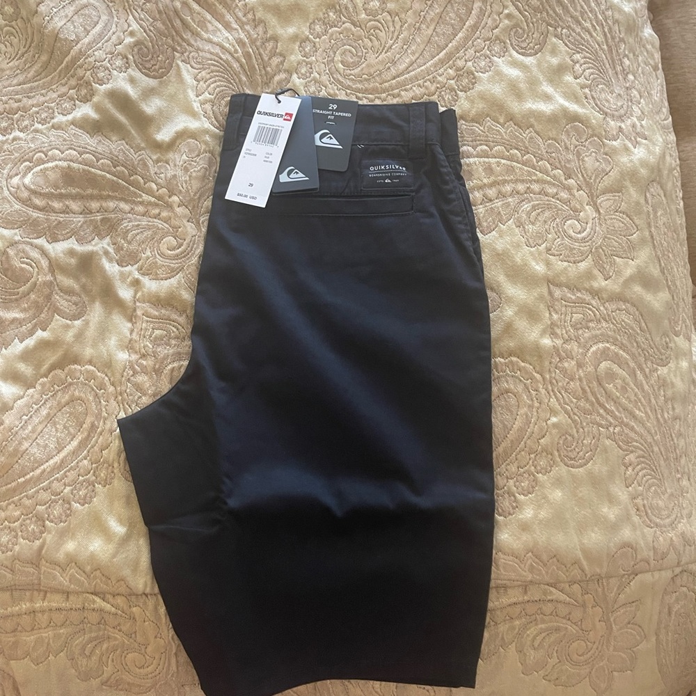 Black size 29 Boys/Mens quicksilver shorts